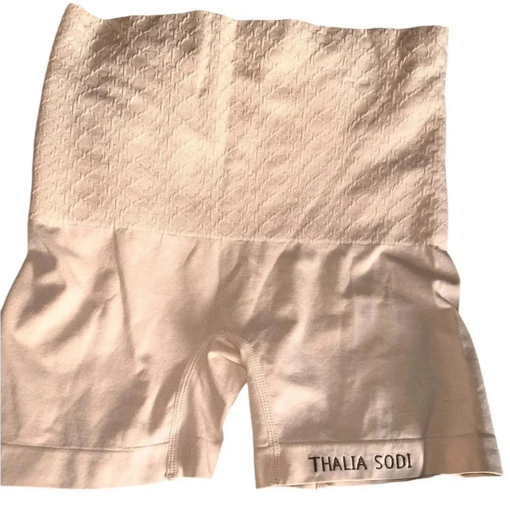 Thalia Sodi size large knit waist shaping shorts. Firm control . NWOT